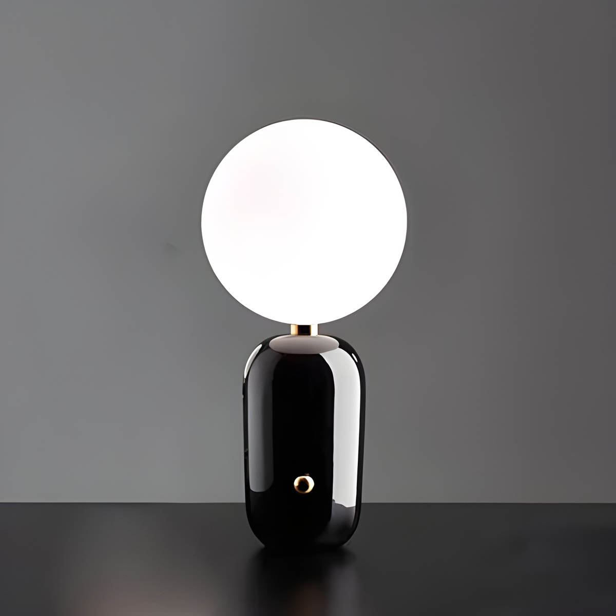 RAISO - Elegant and Refined Lamp 