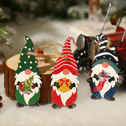 GnomeOrnaments – Feestelijke Houten Hangdecoraties