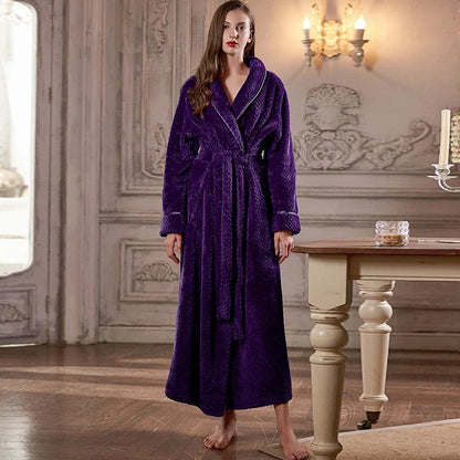 WarmEmbrace – Bathrobe for Pregnant Women