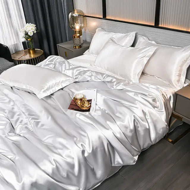 SatinLuxe - Elegante Satin Duvet Cover