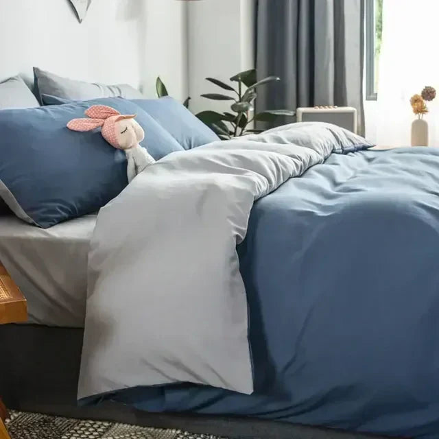 DuoDrape - Double-Sided Duvet Cover for Modern Comfort 