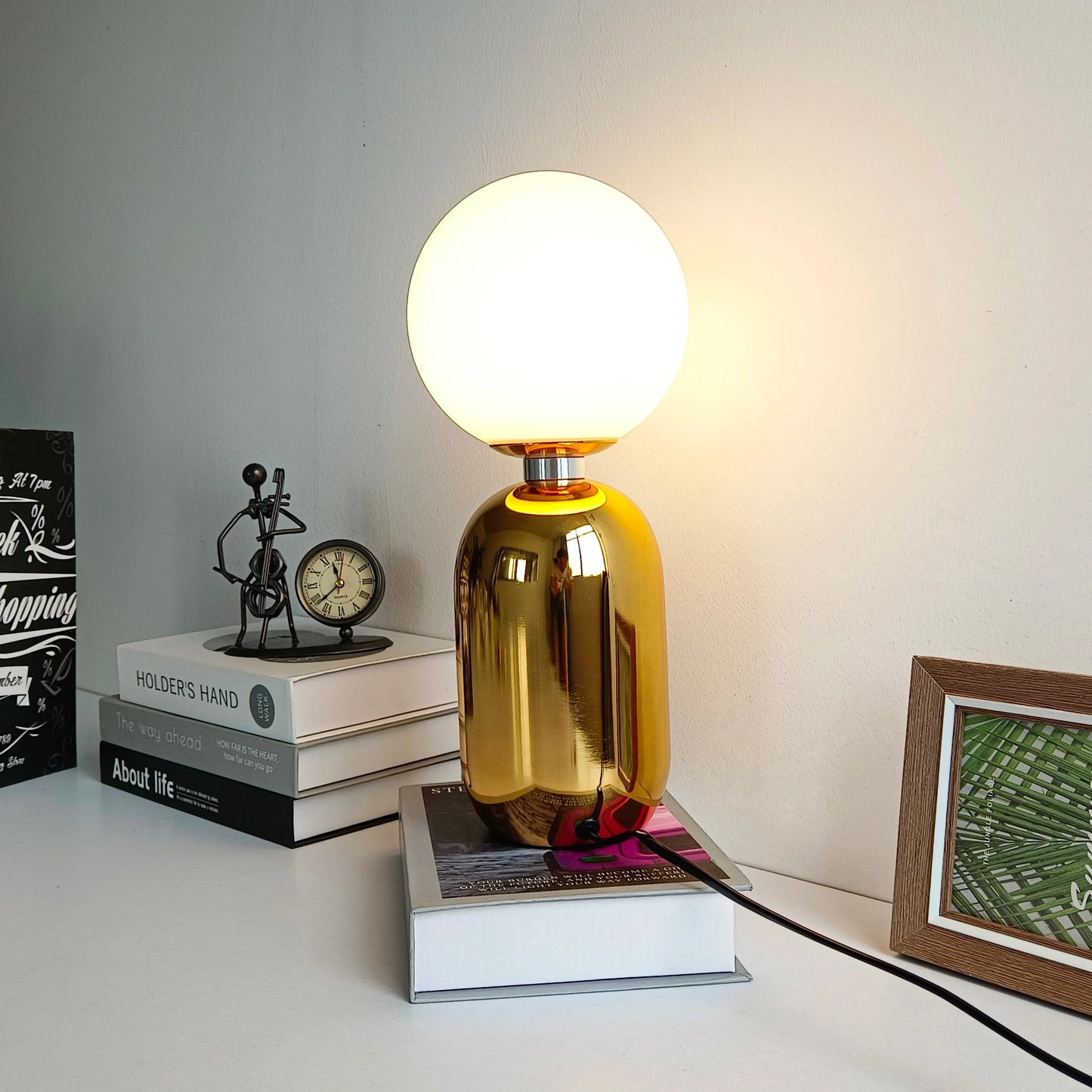 SphericalStyle - Modern Lamp with Scandinavian Design