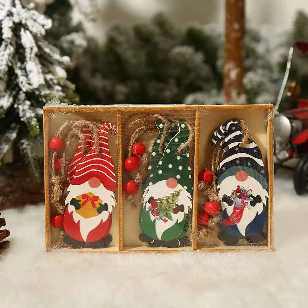 GnomeOrnaments – Feestelijke Houten Hangdecoraties