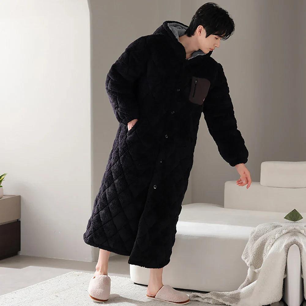 HoodedComfort – 3-Layer Bathrobe for Men 