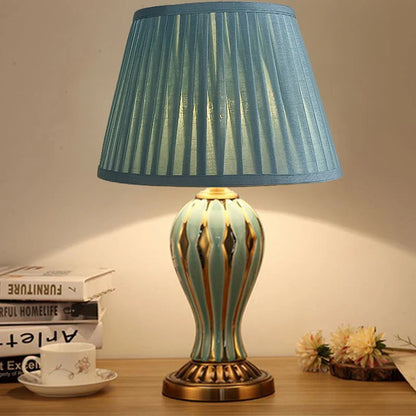 TimelessLuxe - Vintage Table Lamp with Creative Aesthetics