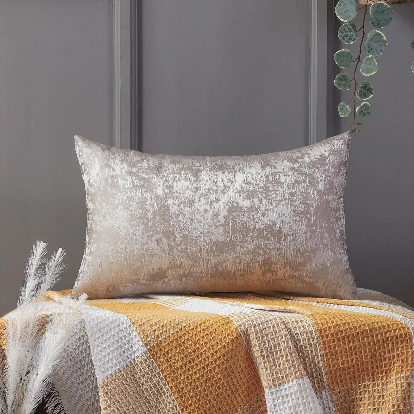 ScandiChic - Luxury and Minimalist Cushion Cover for the Living Room 