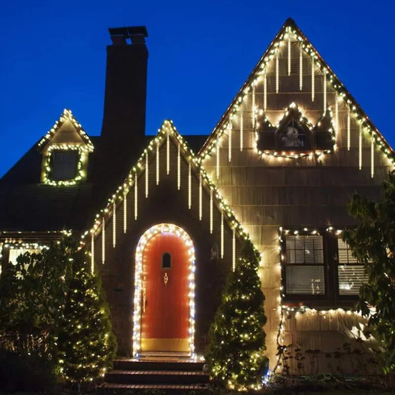 MeteorLights – Festive Light Garland for Christmas 