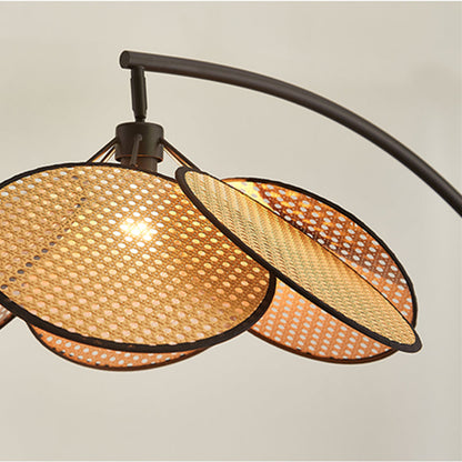 RattanLuxe - Chic Rotin Vloerlamp