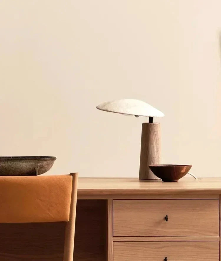 ZenGlow - Retro Lamp with Natural Wood Structure