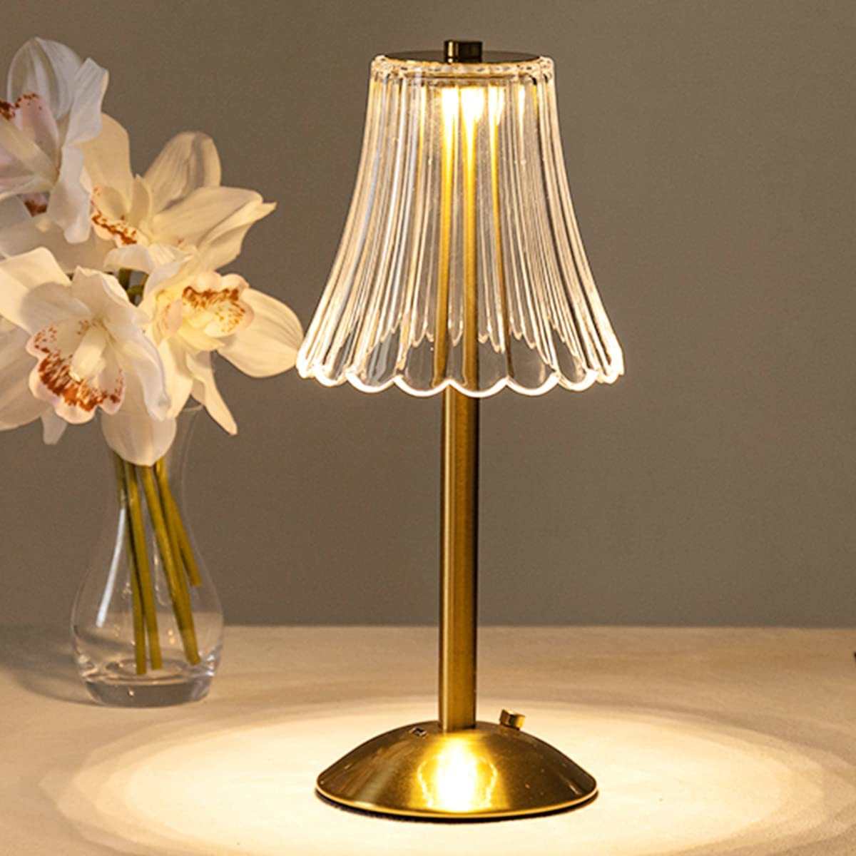 Brilliance - LED Retro Table Lamp USB rechargeable