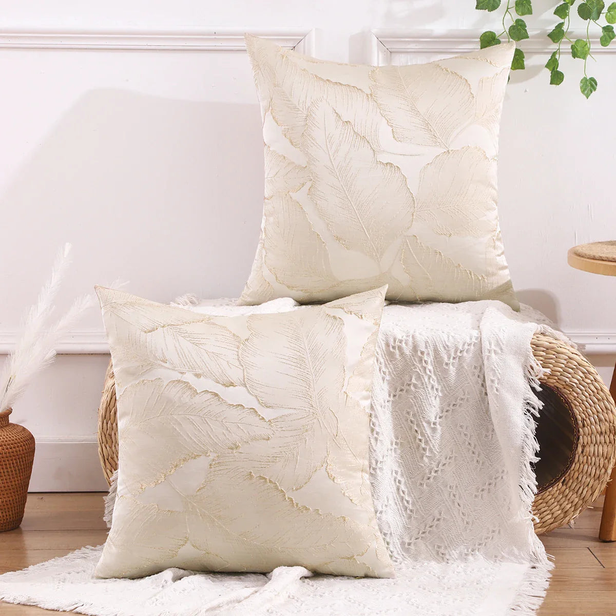 ScandiChic - Luxury and Minimalist Cushion Cover for the Living Room 