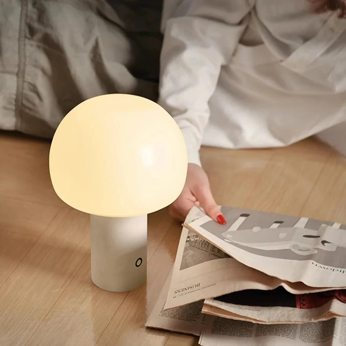 VersaLight - Multifunctional Table Lamp with Rechargeable Functionality