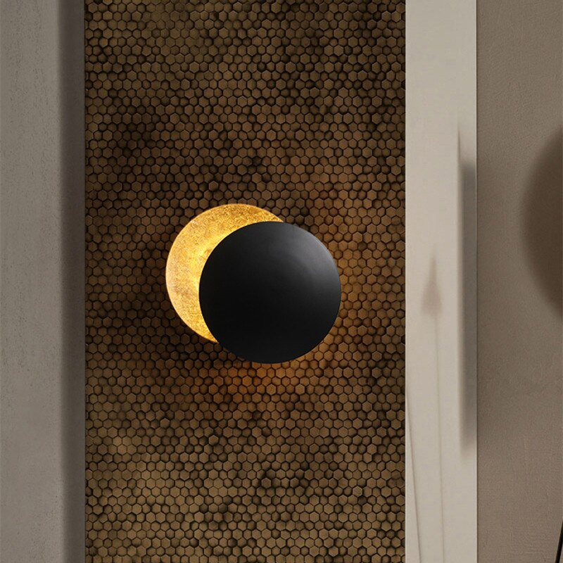 EclipseLamp - Wall Lamp with Solar Eclipse Design 