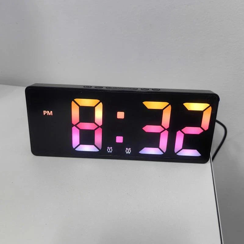 VoiceSnooze – LED Alarm Clock with Voice Control and Silent Night Mode