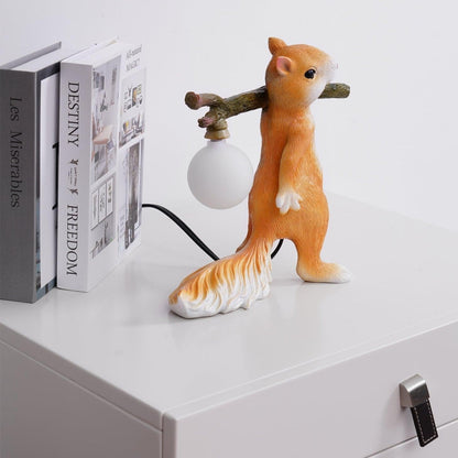 Nutlight – Cute Squirrel Lamp 