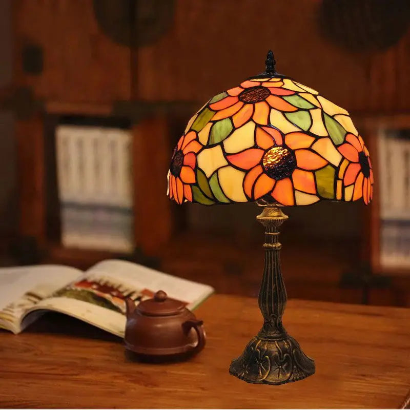 RadiantHue - Tiffany Desk Lamp