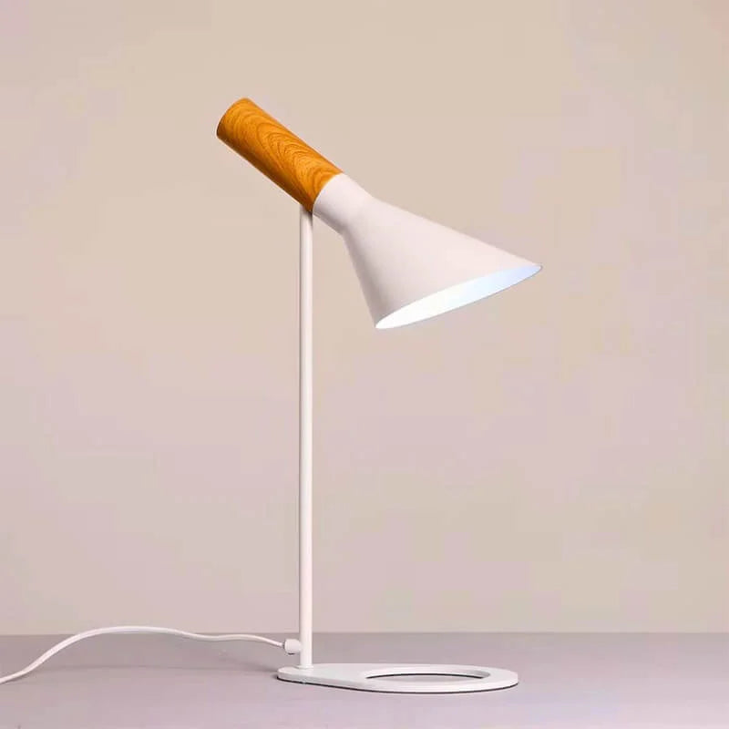 MinimalGlow - Modern LED Table Lamp with Sleek Design