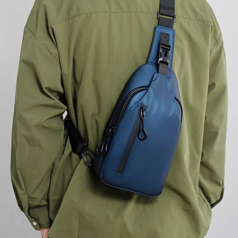 Voyager Waterproof Shoulder Bag | Stylish Protection on the Go 