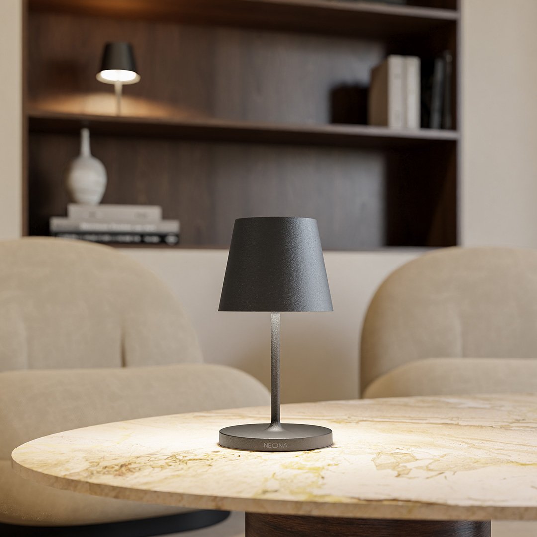 Luma - Elegant LED Table Lamp 