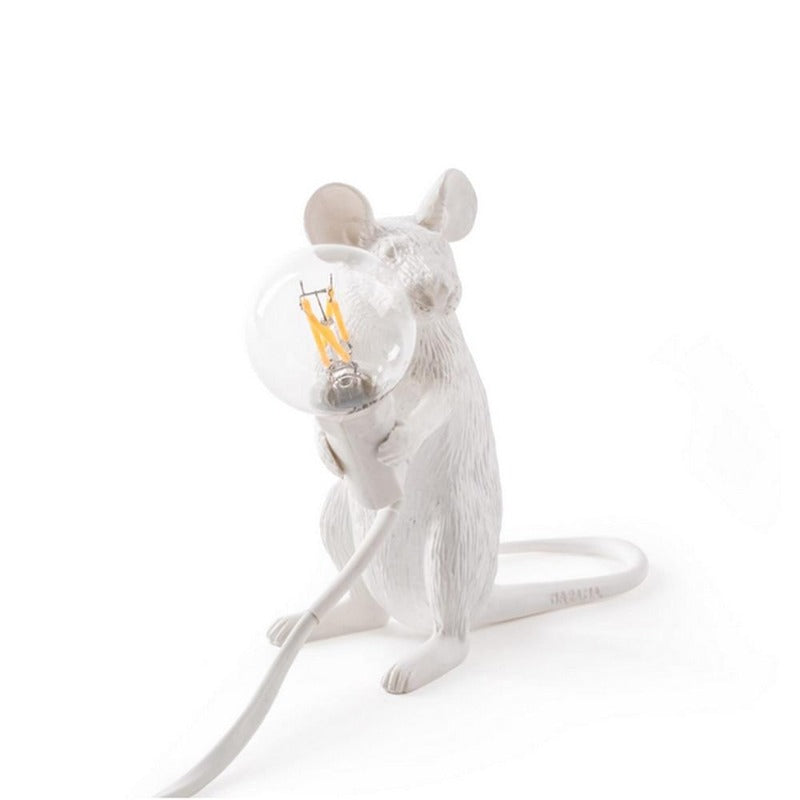 Cheeky Mouse - Creatieve en unieke tafel of kastlamp