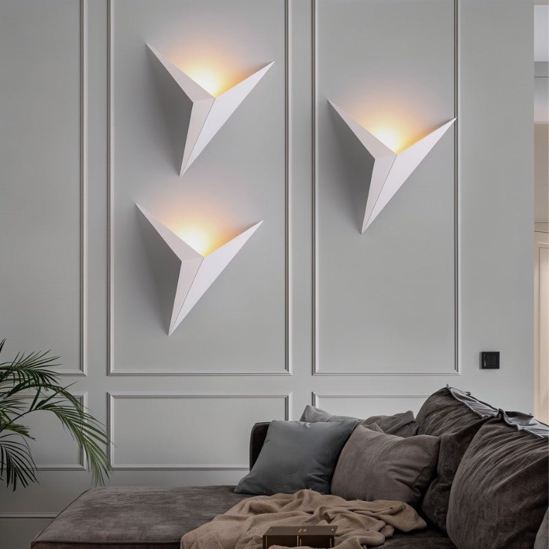 Ezio Wall Lamp - Elegant Lighting for Your Space 