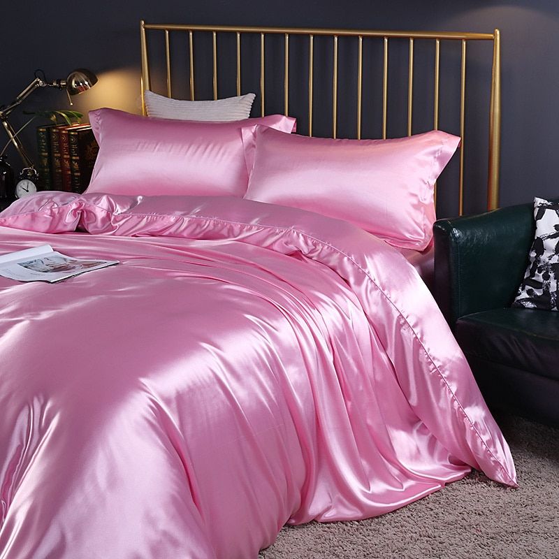 Luxury Silk Bedding Set - 4 Pieces (1 Flat Sheet + 1 Duvet Cover + 2 Pillowcases) 