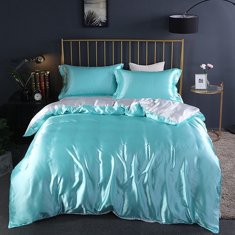 Luxury Silk Bedding Set - 4 Pieces (1 Flat Sheet + 1 Duvet Cover + 2 Pillowcases) 