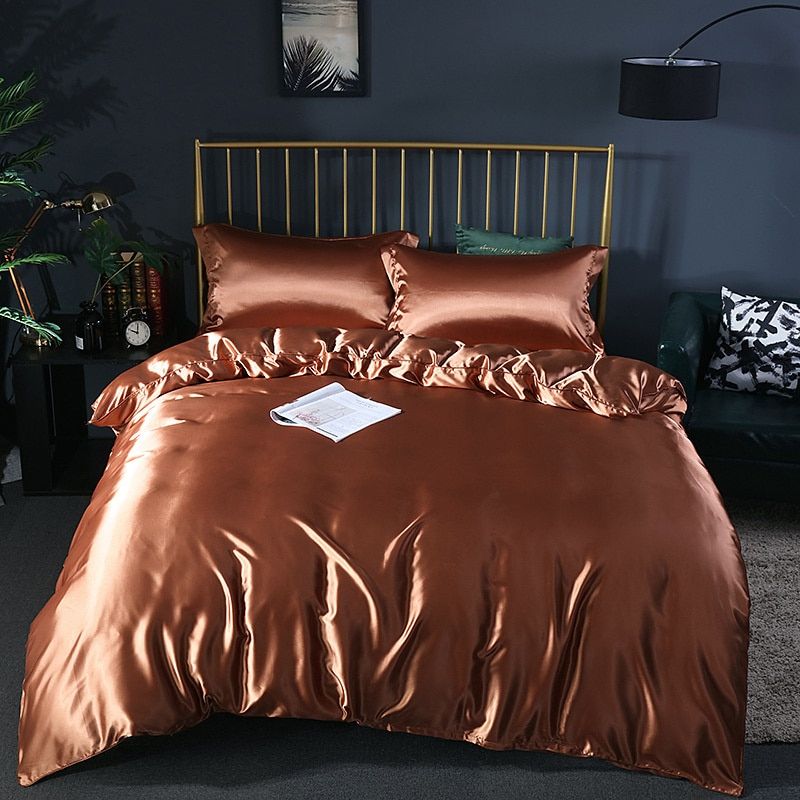 Luxury Silk Bedding Set - 4 Pieces (1 Flat Sheet + 1 Duvet Cover + 2 Pillowcases) 