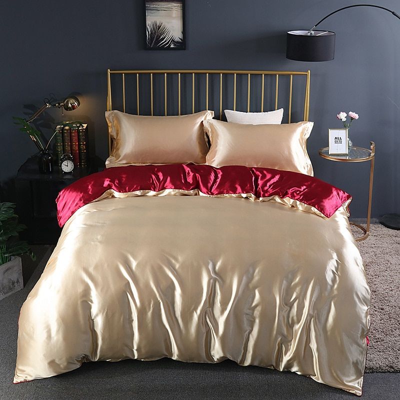 Luxury Silk Bedding Set - 4 Pieces (1 Flat Sheet + 1 Duvet Cover + 2 Pillowcases) 