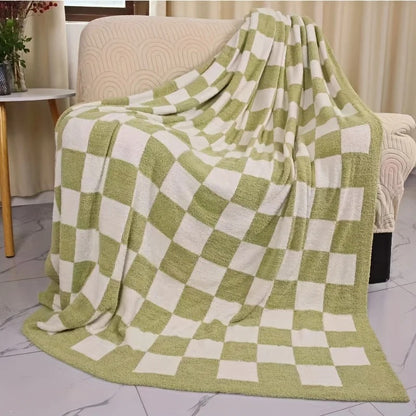 Plaid Throw Blanket – Ultra Smooth &amp; Cozy for Any Occasion