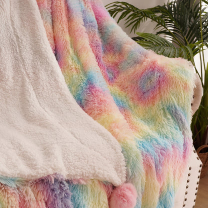 Rainbow Fluffy Pluche Deken - Kleurrijk Comfort voor Alle Leeftijden!