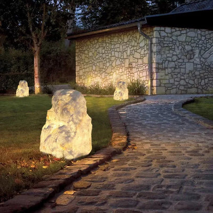 Stonelight - Garden lamp in the shape of a stone 