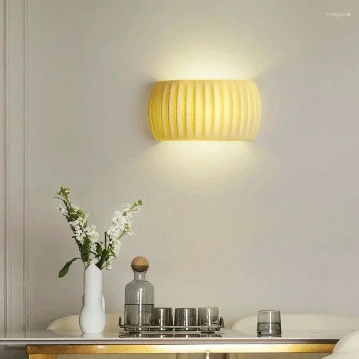 Modern Art Deco Wall Lamp - Elegant Lighting for Any Room 