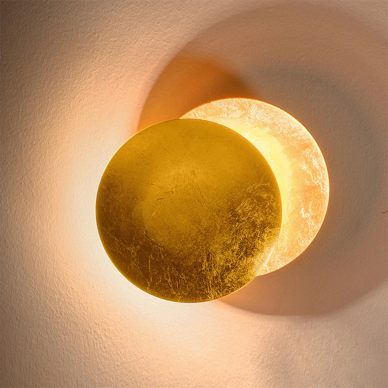 Unieke 360 graden draaiende LED Eclipse design wandlamp