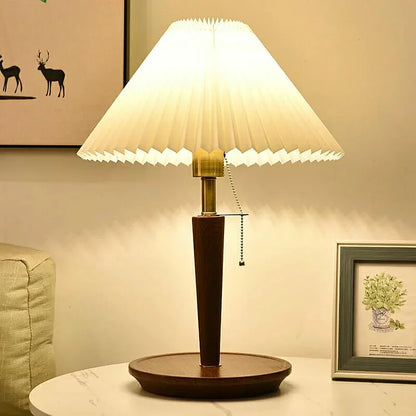 Pleatwood - Pleated wooden table lamp