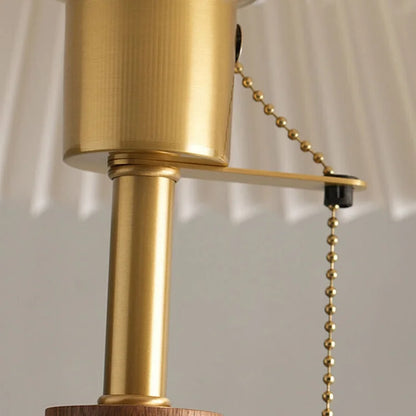 Pleatwood - Pleated wooden table lamp