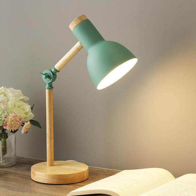 LuminaScandi - Scandinavische Houten Bureau Lamp