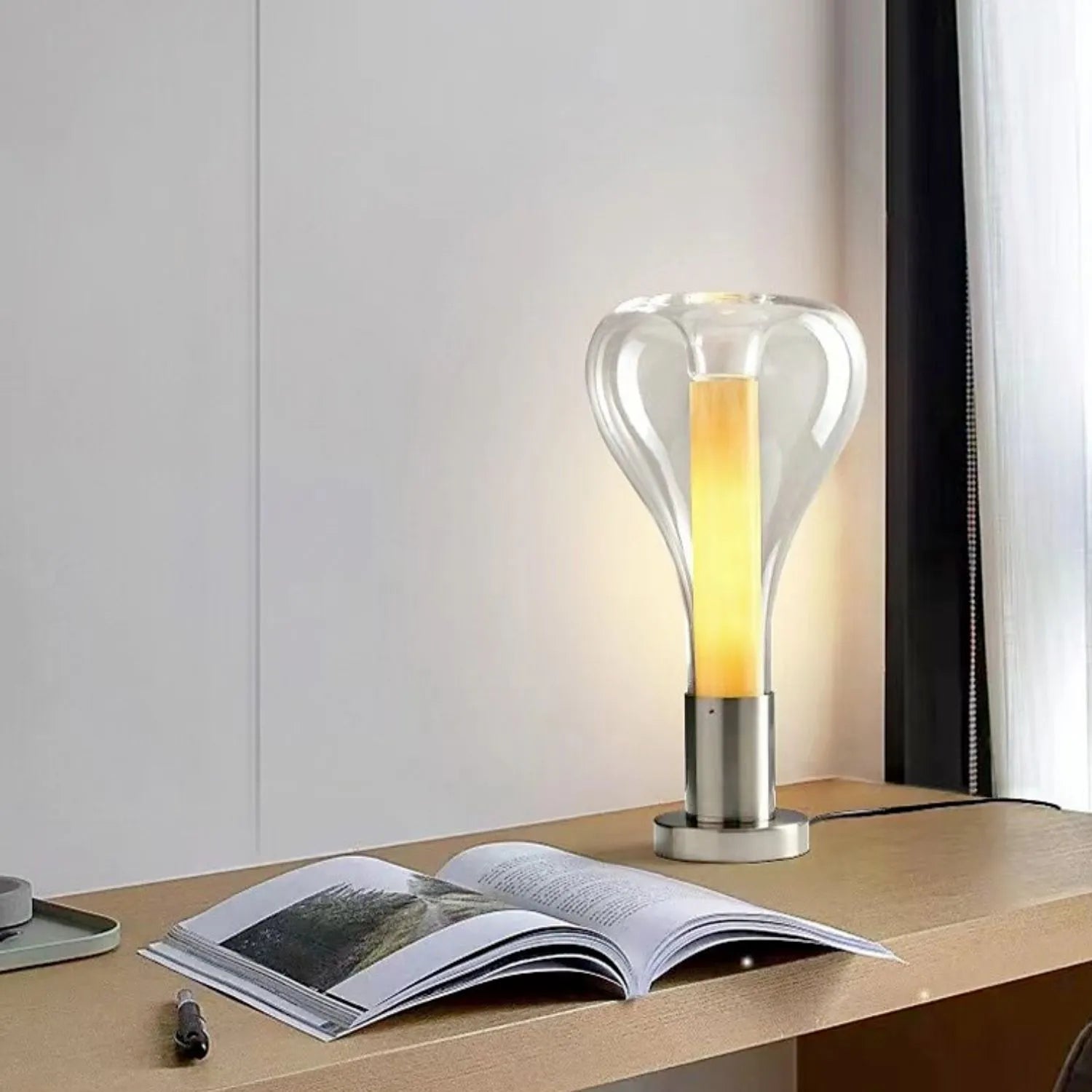 vase-table-lamp3.webp